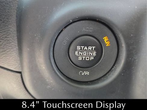 Used 2018 Jeep Wrangler Unlimited Sahara AWD/4WD image 29