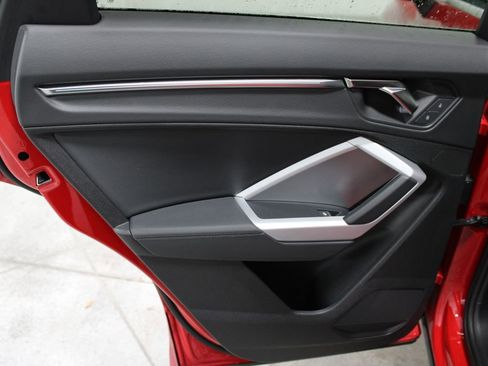 Used 2023 Audi Q3 2.0T Premium Plus w/ Premium Plus Package image 18