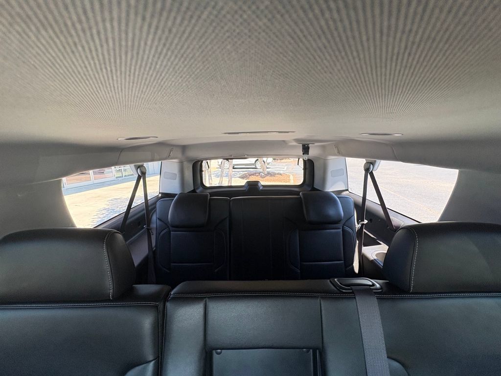 Used 2017 Chevrolet Suburban LT AWD/4WD image 13
