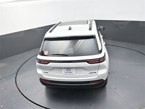 New 2025 Jeep Grand Cherokee Limited image 14