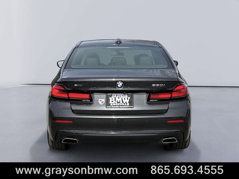Used 2022 BMW 530i xDrive w/ Premium Package image 4