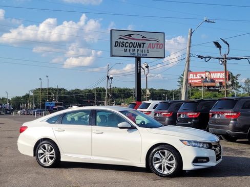 Used 2018 Honda Accord LX image 9