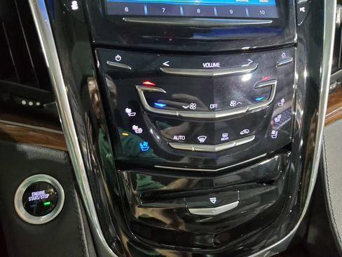 Used 2017 Cadillac Escalade Premium Luxury AWD/4WD image 48