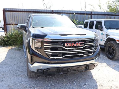 Used 2025 GMC Sierra 1500 SLT w/ SLT Premium Plus Package AWD/4WD image 9