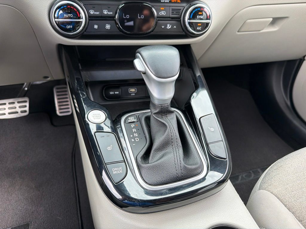 Certified 2023 Kia Soul EX FWD image 14