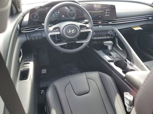 New 2026 Hyundai Elantra Limited FWD image 10