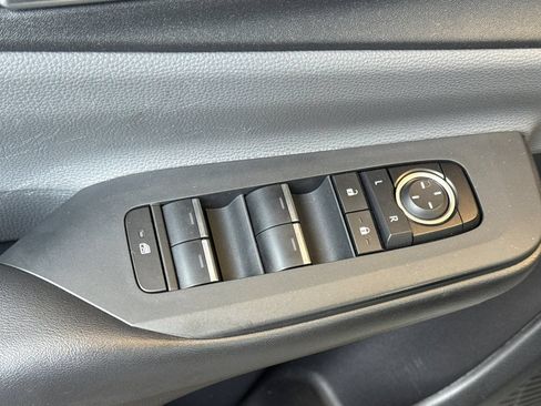 Certified 2024 Toyota Prius XLE FWD image 15