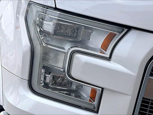 Used 2016 Ford F150 Platinum w/ Equipment Group 701A Luxury image 28