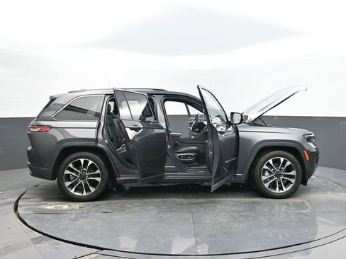 Used 2023 Jeep Grand Cherokee Overland w/ Luxury Tech Group IV image 67