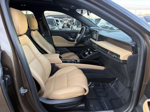 Certified 2022 Lincoln Corsair Grand Touring w/ Elements Technology Bundle image 15