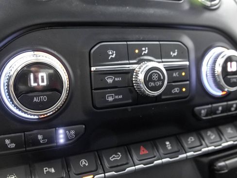 Used 2020 GMC Sierra 1500 Denali w/ Denali Ultimate Package AWD/4WD image 32