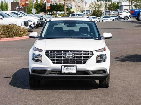 New 2026 Hyundai Venue SEL image 7