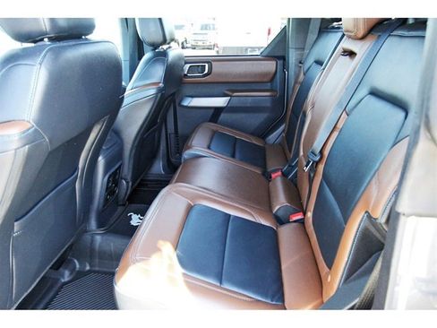 Used 2022 Ford Bronco Outer Banks image 12