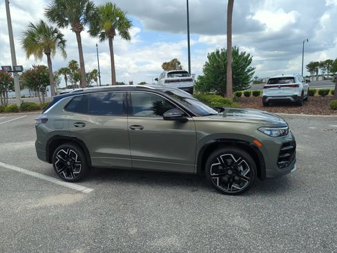 New 2026 Volkswagen Tiguan SEL R-Line AWD/4WD image 2
