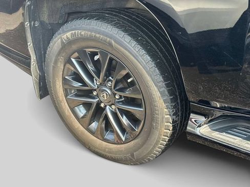 Certified 2023 Lexus GX 460 Premium w/ Premium Package AWD/4WD image 8