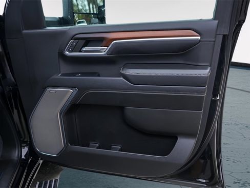 Used 2024 GMC Sierra 3500 Denali w/ Denali Reserve Package image 31