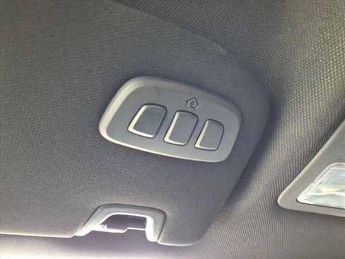 Used 2025 Ford Mustang GT Premium image 23