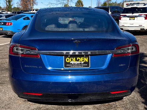 Used 2017 Tesla Model S 90D image 9