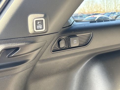 New 2025 Jeep Grand Cherokee Altitude AWD/4WD image 13