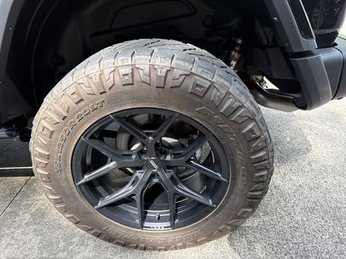 Used 2022 Jeep Wrangler Unlimited Rubicon w/ Trailer Tow Package AWD/4WD image 21