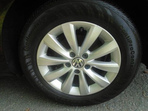 Used 2013 Volkswagen Passat 2.5 S FWD image 26