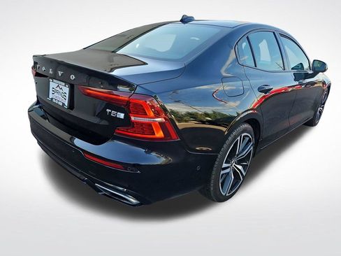 Used 2020 Volvo S60 T5 R-Design w/ Protection Package Premier FWD image 5