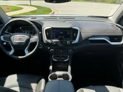 Used 2023 GMC Terrain SLT w/ Infotainment Package II FWD image 21