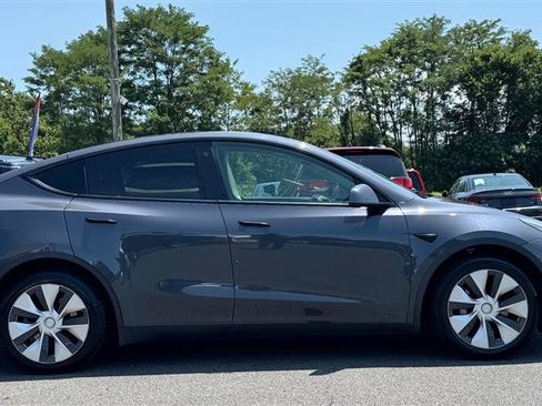 Used 2021 Tesla Model Y Long Range AWD/4WD image 6