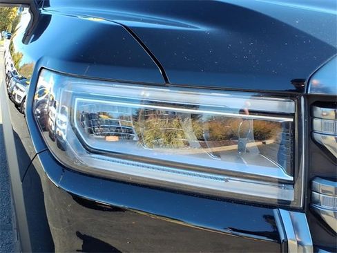 Used 2021 GMC Acadia AT4 image 9