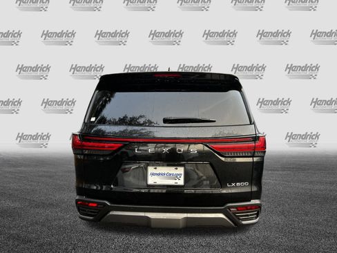 Used 2025 Lexus LX 600 4WD w/ Luxury Package image 8