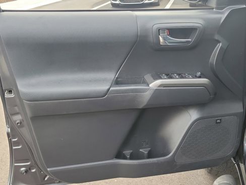 Used 2023 Toyota Tacoma TRD Sport w/ TRD Premium Sport Package image 13