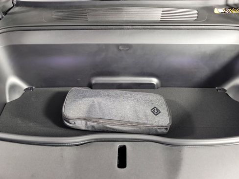 Used 2023 Rivian R1S Adventure image 14