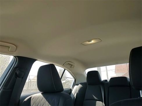 Certified 2025 Toyota Corolla LE image 21