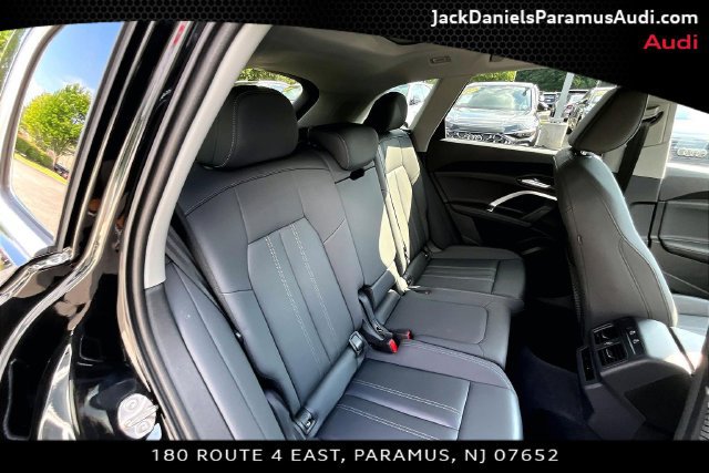 Used 2025 Audi Q5 Premium w/ Convenience Package AWD/4WD image 19