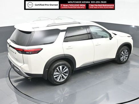 Certified 2024 Nissan Pathfinder SL FWD image 33