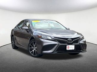 Certified 2022 Toyota Camry SE video 2