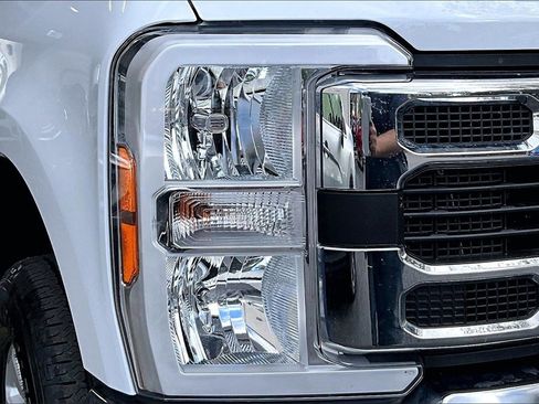 Used 2024 Ford F250 XLT image 26