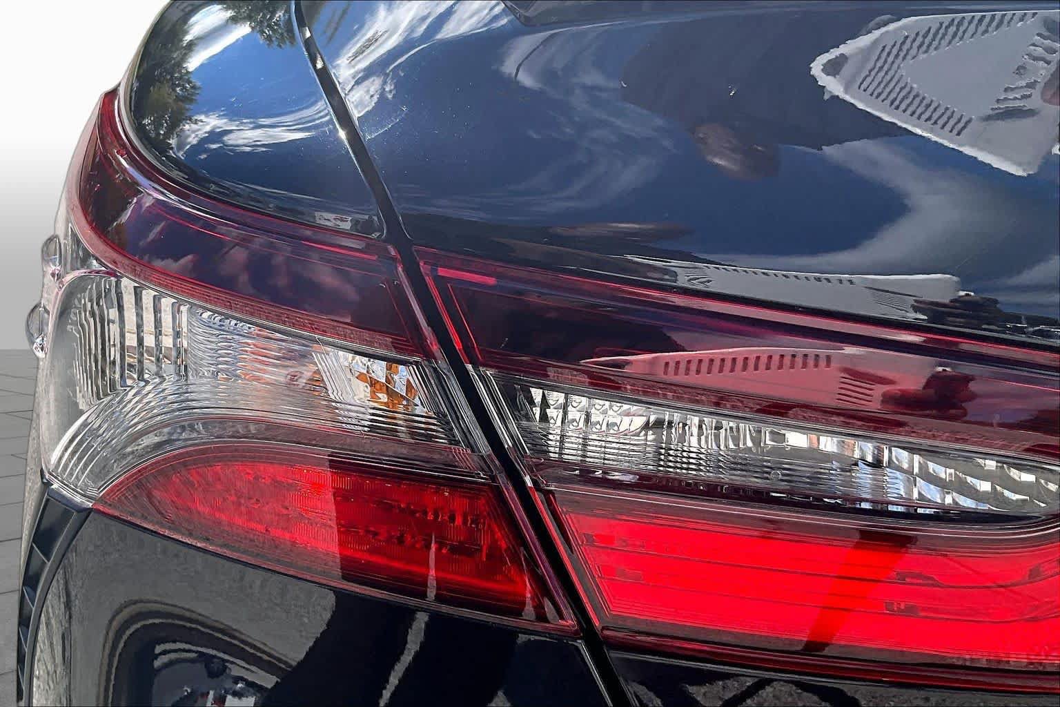 Used 2024 Toyota Camry SE AWD/4WD image 28