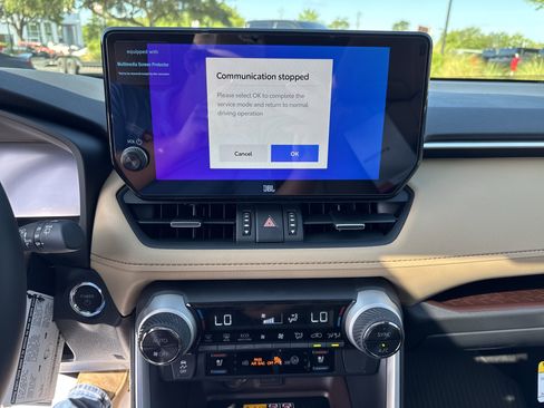 New 2025 Toyota RAV4 Limited w/ Advanced Technology Package AWD/4WD image 19