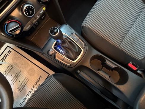 Used 2019 Hyundai Kona SE image 28