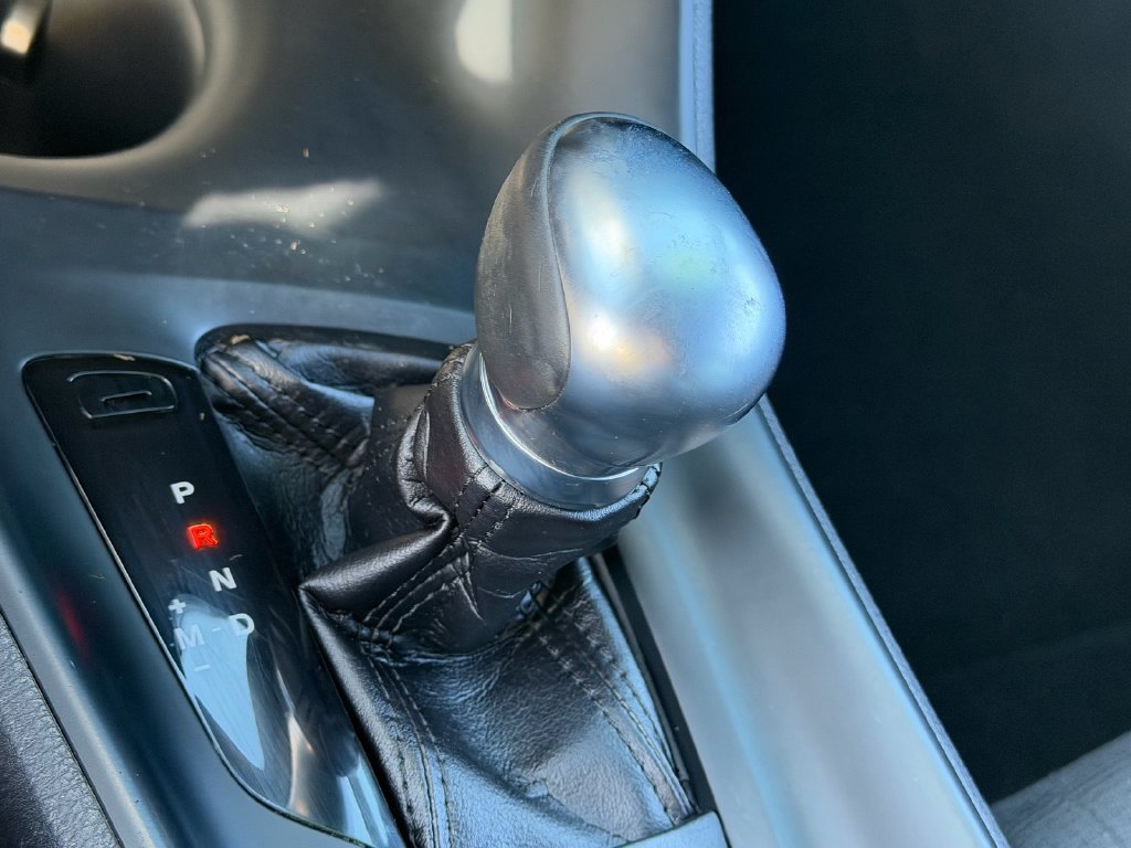 Used 2018 Toyota C-HR XLE FWD image 19