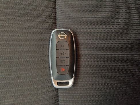 Used 2024 Nissan Sentra SV image 32