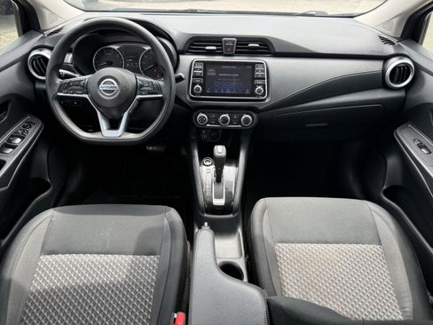 Used 2020 Nissan Versa S FWD image 12