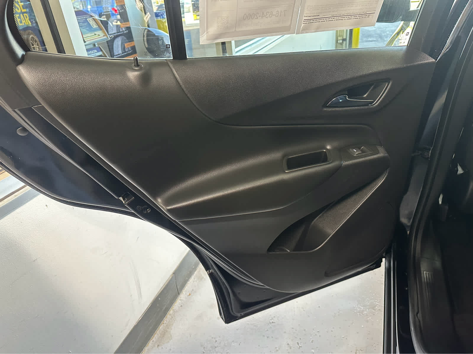 Used 2022 Chevrolet Equinox LT AWD/4WD image 39
