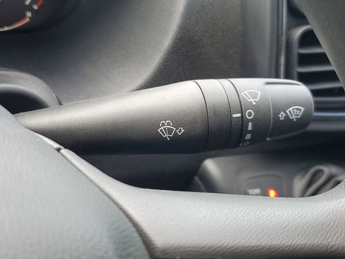 Used 2025 RAM ProMaster 2500 w/ Convenience Group image 13