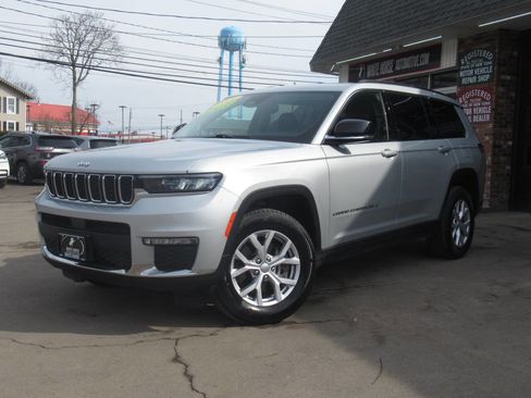 Used 2021 Jeep Grand Cherokee L Limited image 36