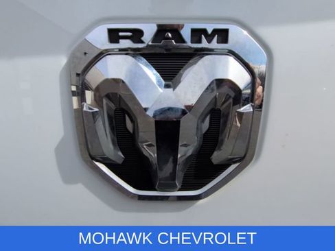 Used 2024 RAM 2500 Laramie AWD/4WD image 32