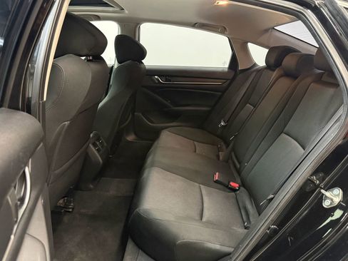 Used 2018 Honda Accord EX image 16