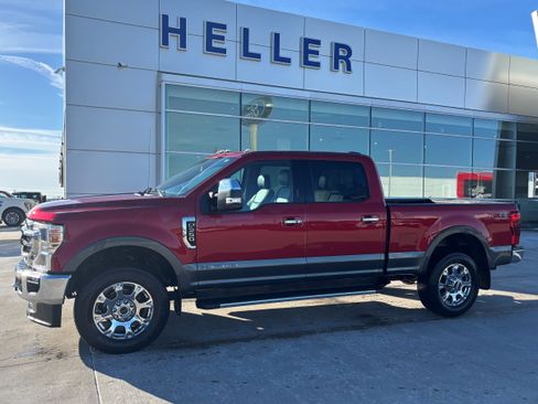 Used 2020 Ford F350 Lariat w/ Lariat Ultimate Package image 3