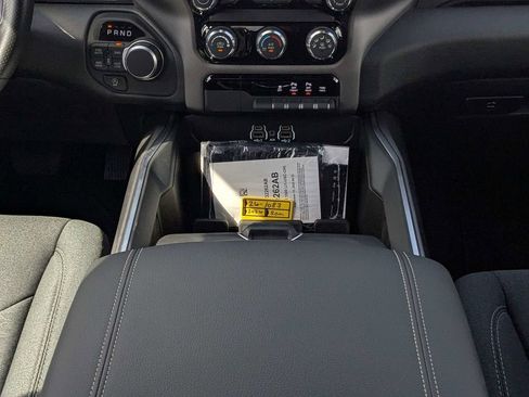 New 2026 RAM 1500 Big Horn AWD/4WD image 18
